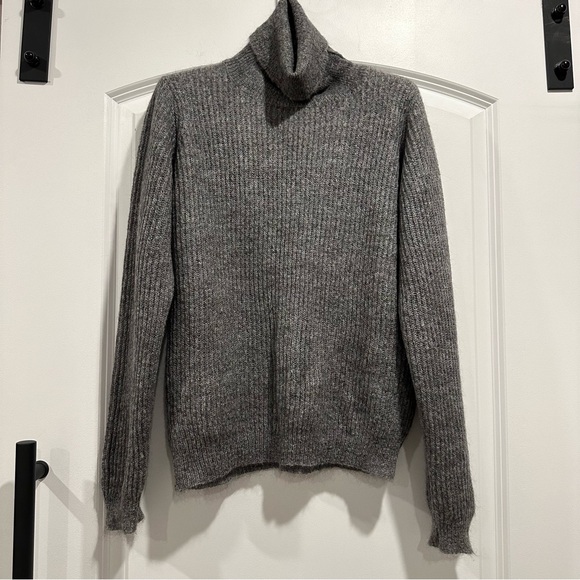 Chiaramente Turtleneck knitted sweater - Picture 2 of 7